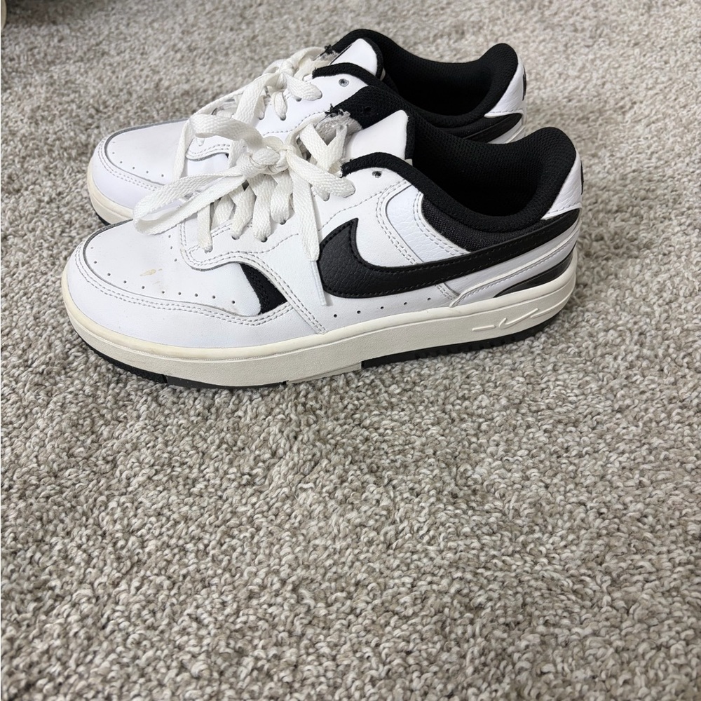 Nike Black and White Athletic Shoes